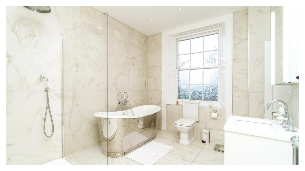 Vila A Luxurious Masterpiece Steps From Stirling Exteriér fotografie